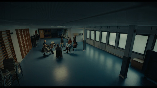 Kastanjemanden.S02E01.2160p.NF.WEB DL.CZ DA.DD+5.1.DoVi.HDR.H.265 playWEB.mkv 20260606 081120.051.jpg