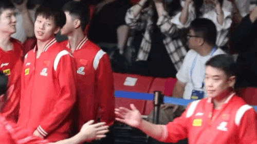 4053266349.gif