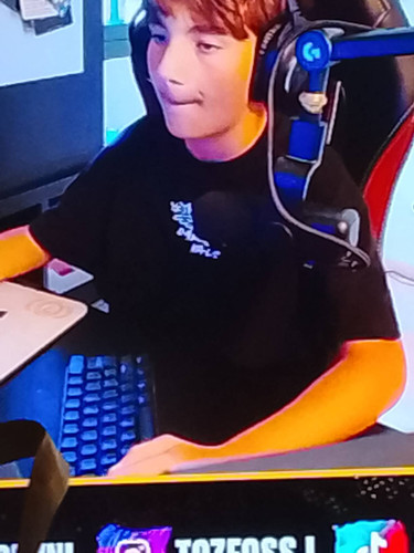5dee03107fea.jpg