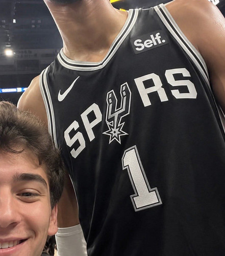 HJ 76GXXwAA9zbO.jpg