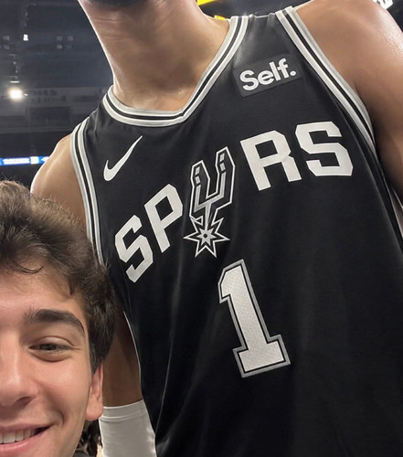HJ 76GXXwAA9zbO.jpg