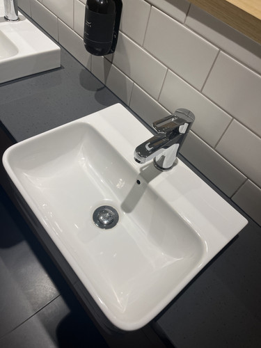 27774499216b.jpg
