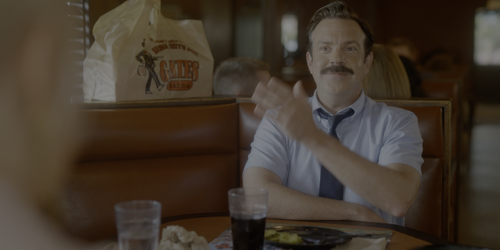 Ted.Lasso.S04E01.Home.2160p.ATVP.WEB DL.DDP5.1.Atmos.DV.HDR.H.265 FLUX.0:10:23.optimized=default.png