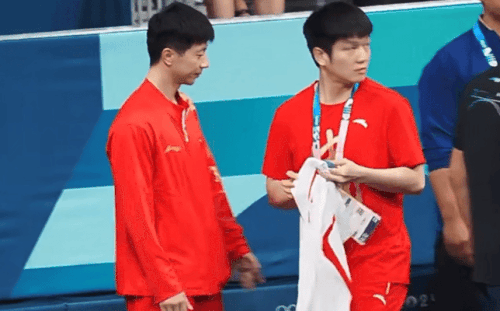 1197747442.gif