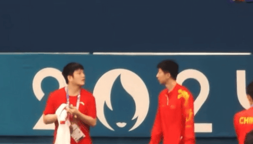 1197753685.gif