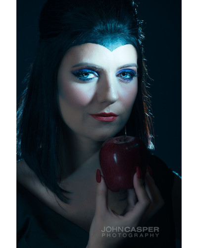 Evil Queen Headshot 1 597a2365cdaae 880 bordered.jpg