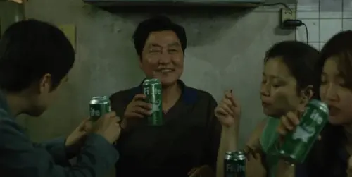 Parasite The Best Picture Winners Opening 10 Minutes Now on Blu ray DVD Digital 5 2 screenshot 1 600.webp