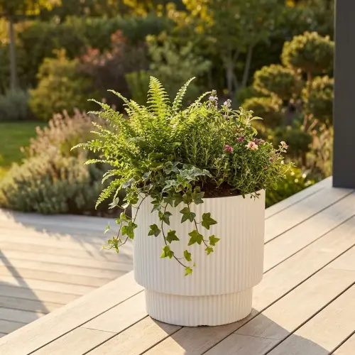 vega balkon saksi 04 lifestyle teras.webp