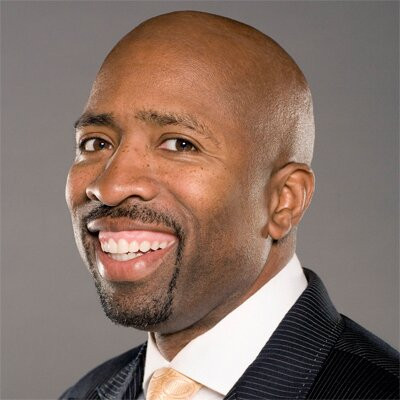 kenny smith tw 400x400.1