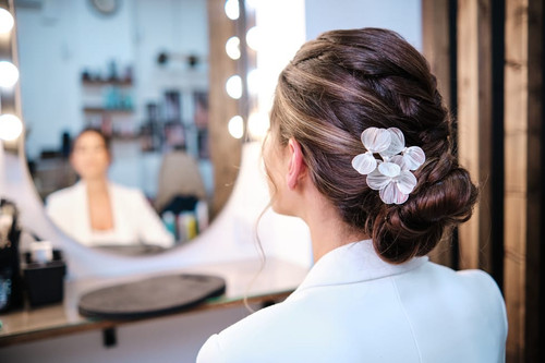 Beautiful Wedding Hairstyles Using Clip-In Hair Extensions.jpg
