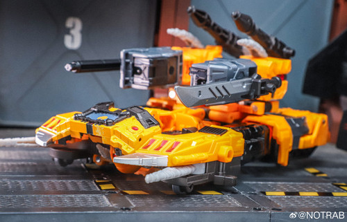 Age Of The Primes Herald Of Unicron 07.jpg