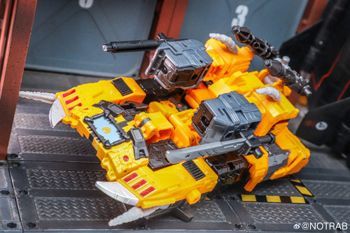 Age Of The Primes Herald Of Unicron 09.jpg