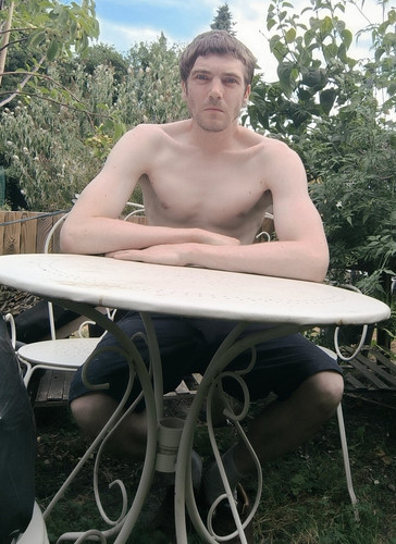 HNH57gGXIAA2mNt.jpg