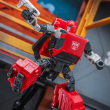Studio Series Cliffjumper 05