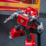 Studio Series Cliffjumper 04