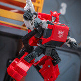 Studio Series Cliffjumper 03