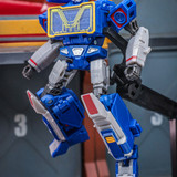 Studio Series Transformers One Deluxe Soundwave 06