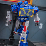 Studio Series Transformers One Deluxe Soundwave 04