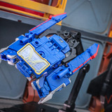 Studio Series Transformers One Deluxe Soundwave 09