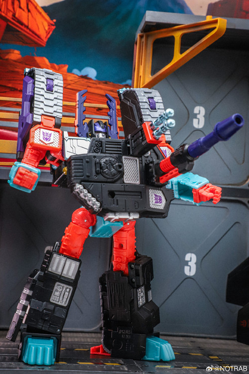 Age Of The Primes Megazarak 04.jpg