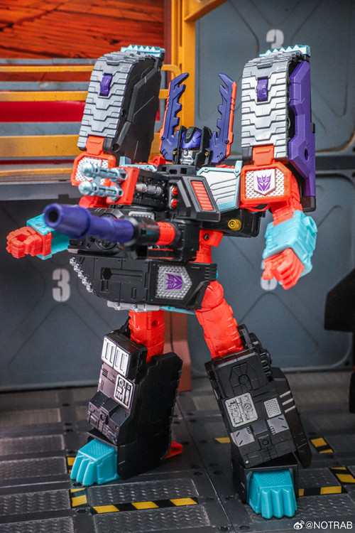 Age Of The Primes Megazarak 03.jpg