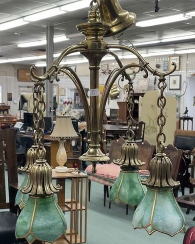 antique lighting collections 6a06d4f88d3d1 700.jpg