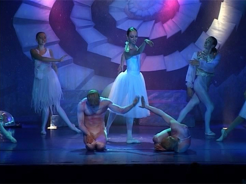 Traumtheater.Salome.Kinder.des.Olymps.2004.PAL.DVD5.PCM.2.0.MPEG.2 MDMDDC.VTS 06 1.0:03:20.png