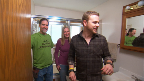 Bath.Crashers.S03.1080p.DSCP.WEB DL.AAC2.0.H.264 THM 06.png