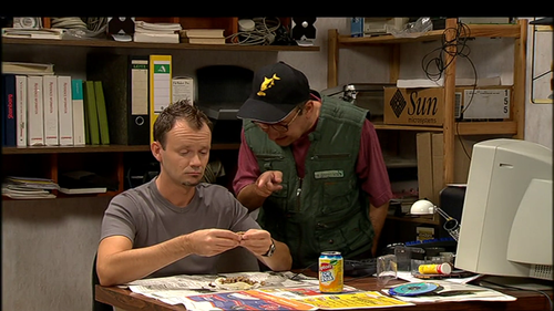 De.Kotmadam.S16.1080p.WEB DL.AAC2.0.H.264 BELGA 04.png