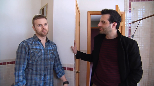 Bath.Crashers.S08.1080p.DSCP.WEB DL.AAC2.0.H.264 THM 02.png