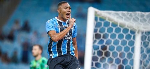 Carlos Vinicius PLAY.png