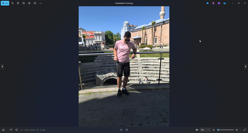 Photos 0BkL8HBEKm.png