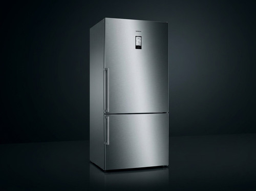 Product studio shot on surface 202608050956.jpg