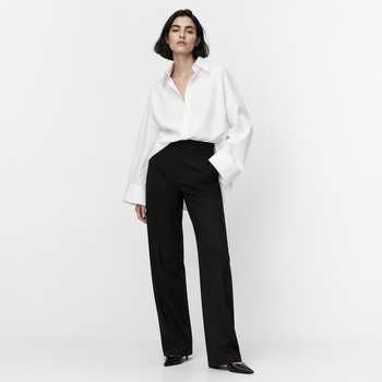 minimalist outfit.jpg