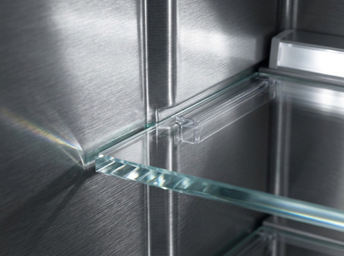Highlighting brushed stainless s… 202608051007.jpg