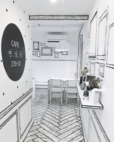 In Seoul this unusual cafe makes its customers feel in a comic book 5ba4b228c50f6 880.jpg