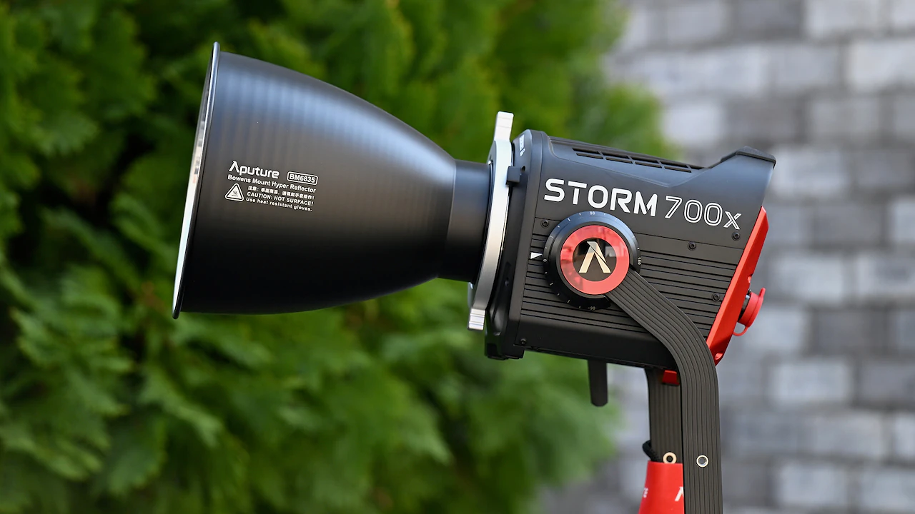 Đánh Giá Aputure STORM 700x: Đèn LED Công Năng Vượt Trội Cho Studio Chuyên Nghiệp - Hình 1