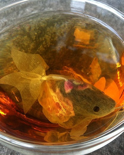 gold fish tea bag charm villa 7.jpg