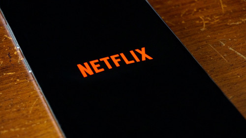 napoleonschwan netflix 5432181 1280 — kopia.jpg