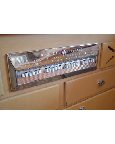 time capsule kitchen 60s nathan chandler furniture 13 bordered.jpg