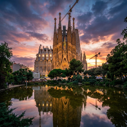 Private Transfers In Barcelona With Professional Chauffeur.jpg
