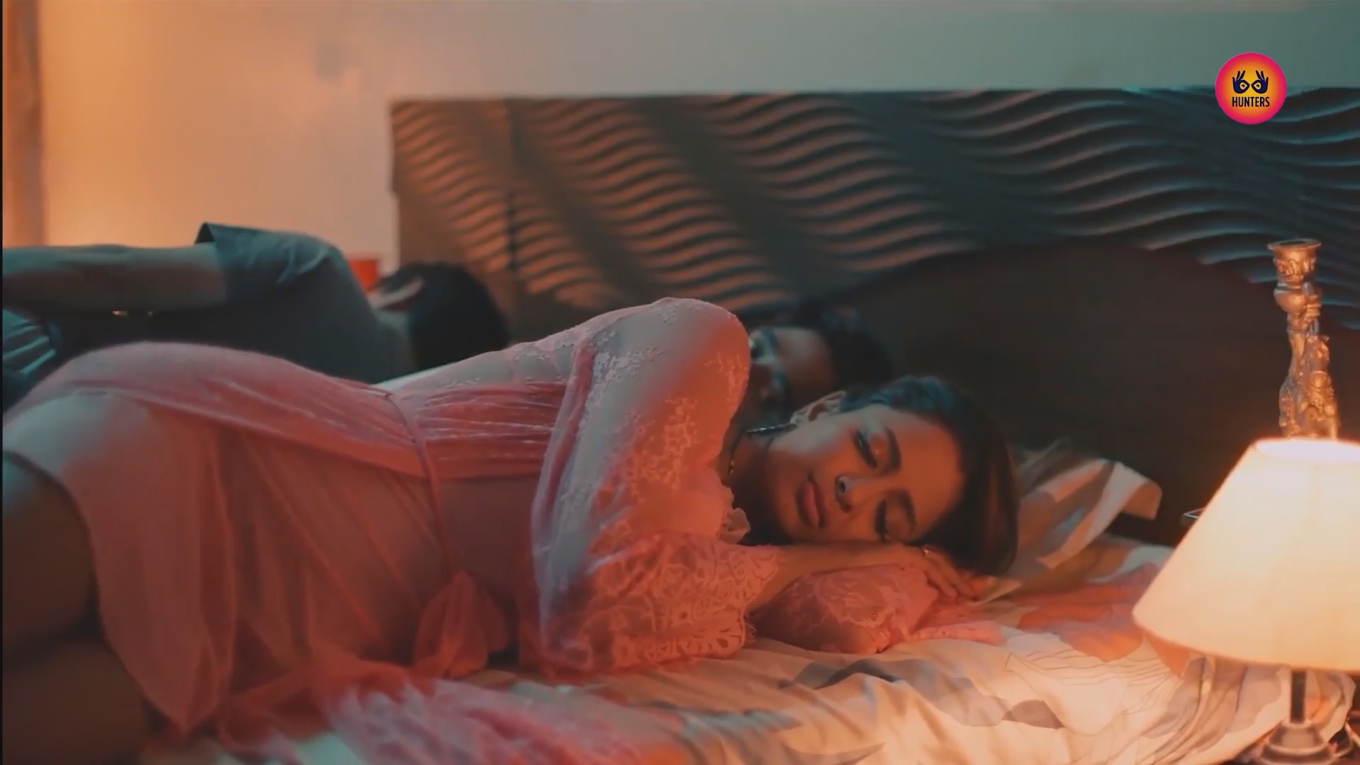 Mami No.1 (Aunty No.1) (2022) S01E01T02 CinePrime Hindi Web Series 1080p WEB DL 850MB(1Filmy4Wap.Clo