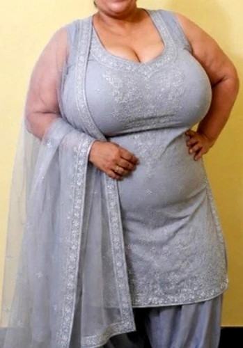 Curvy woman.jpg