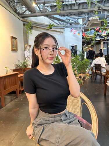 ไม่อยากตบยุง แต่อยากต่อยมากกว่า กลางหน้าผาก🦟 1.jpg