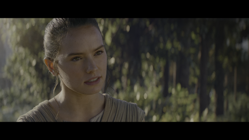 03 (2015 12 15) Star Wars Episode VII The Force Awakens 01 56 26.png