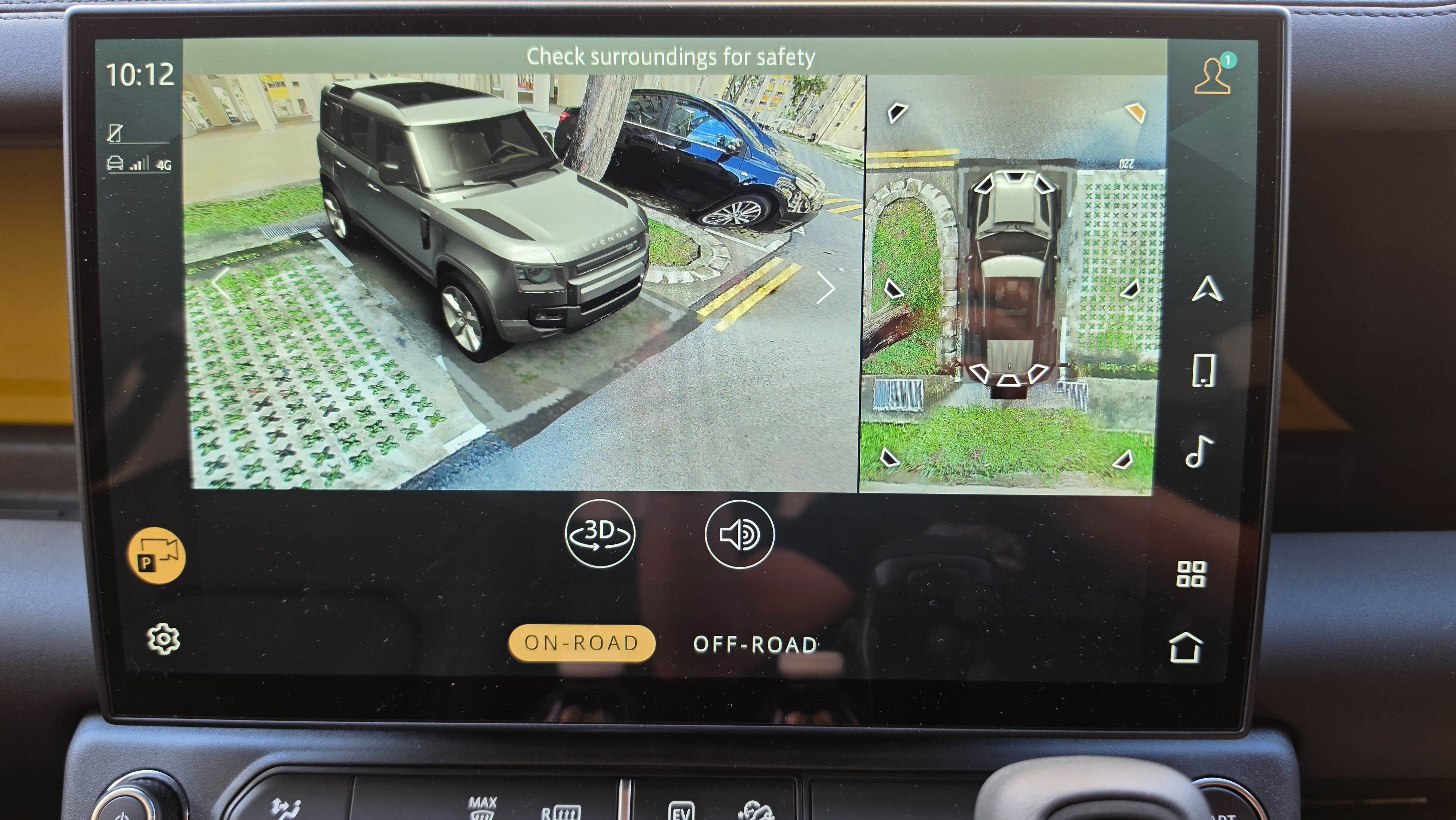 Defender 110 Trophy Edition 360-degree camera display