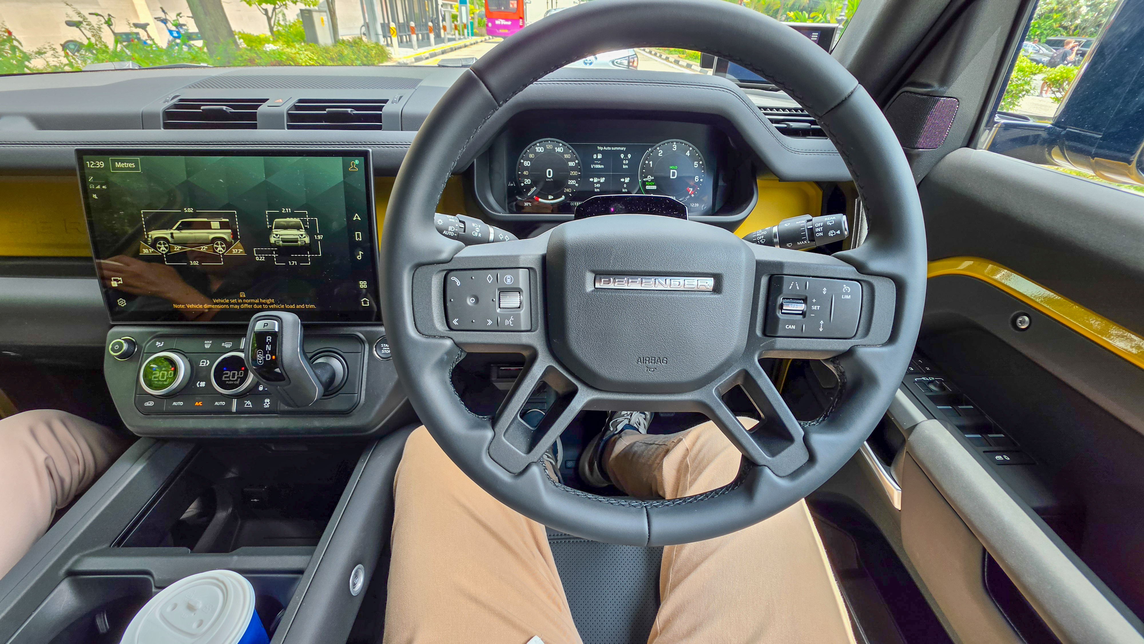 Defender 110 Trophy Edition driver's cabin