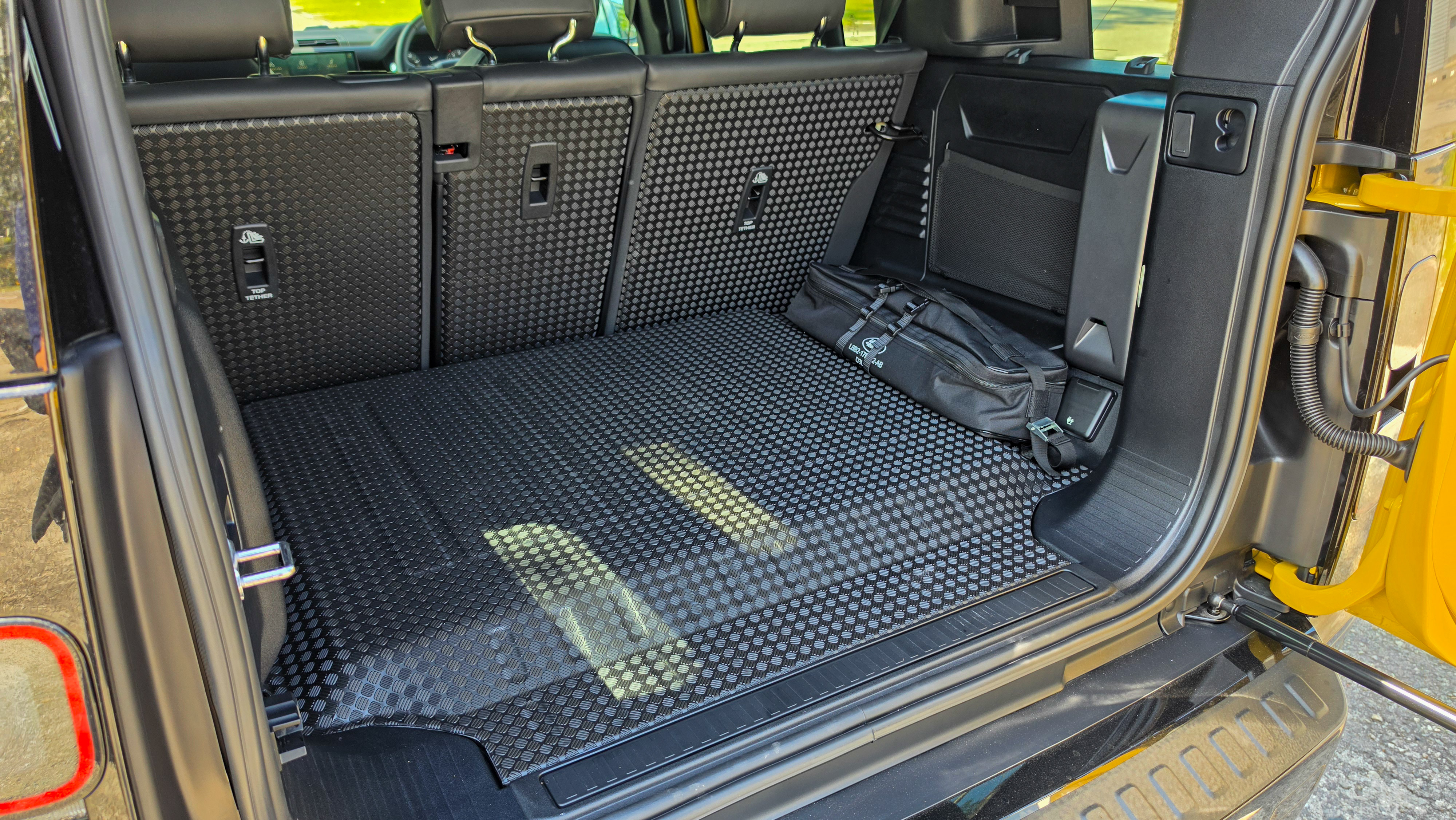 Defender 110 Trophy Edition boot interior