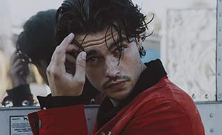 Arlo perfil copia.png