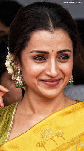 trisha 68563256780017804.jpg